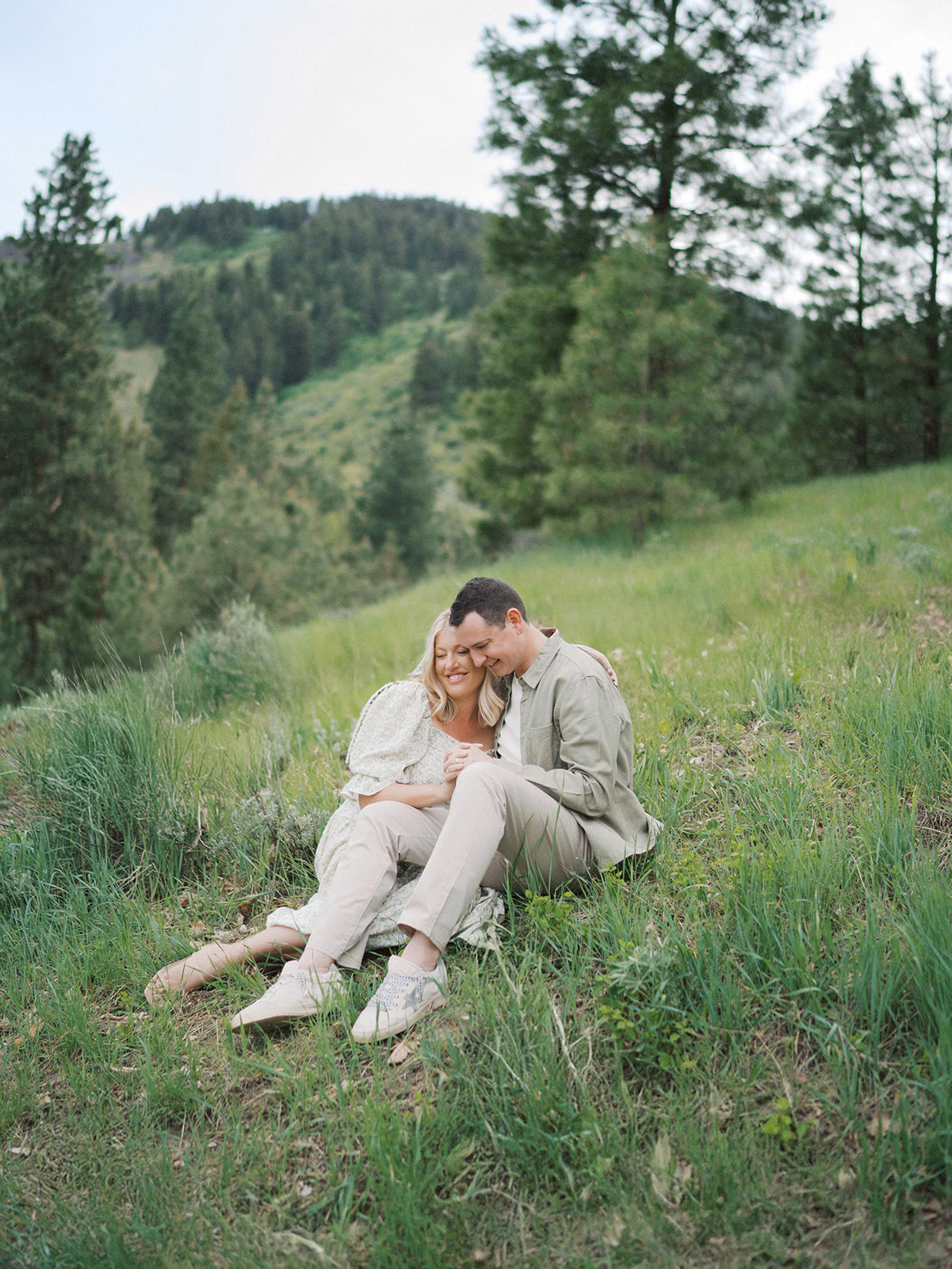 mountaintop maternity photography